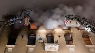 Пожар избухна в жилищна сграда в центъра на Москва при