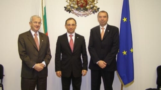 ЕК: Изградили сте основата за една ефективна и модерна администрация