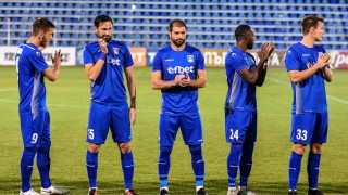 Верея чака нов треньор до дни, започна с едва 10 играчи