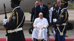 Папа Франциск пристигна в ДР Конго