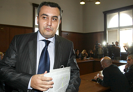 Прокуратурата спешно поправя гафове по „Наглите"