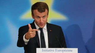 Френският президент става актьор в мюзикъл 