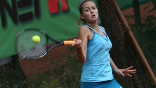 Диа Евтимова се класира на четвъртфиналите в Австралия 