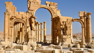 Инсталират 15-метрова арка от Палмира в Лондон и Ню Йорк