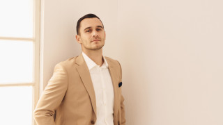 Пореден успех за Юлиан Костов