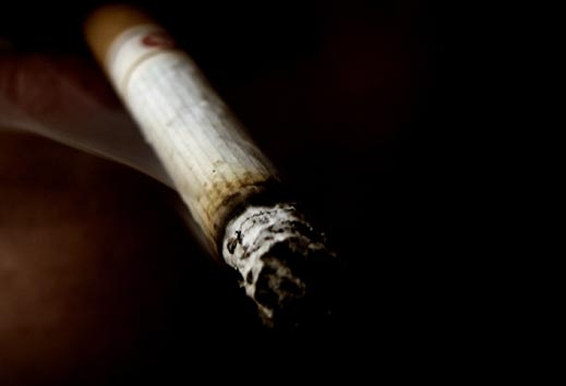 Незагасена цигара подпали 2 газови бутилки в Сливен