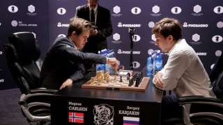Магнус Карлсен не можа да победи Фабиано Каруана в четвъртата партия за световната титла