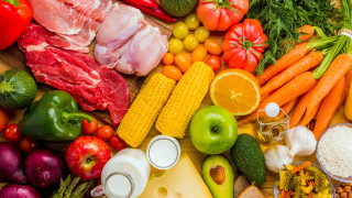 В момента у нас няма дефицит от нищо но е