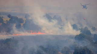 Пожарът в Гърция отново застрашава българската територия