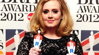 Адел отново триумфира на наградите БРИТ с четири номинации