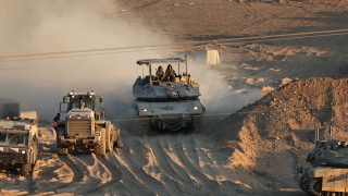 Израелските сили започнаха изтегляне от части на Газа