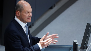 Германските социалдемократи СДП отвориха по голяма преднина пред консервативния блок на