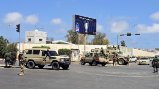 Столицата на Либия преживява най ожесточените сражения от години насам след