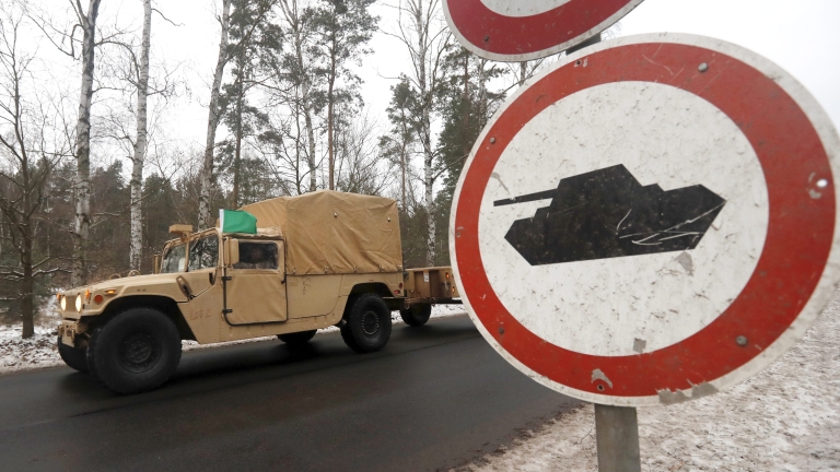 Германия праща танкове и войници към Литва 