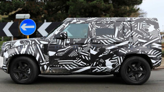 Британската марка Land Rover публикува на страницата си във Facebook