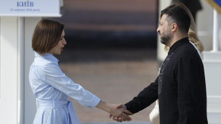 Зеленски и Санду подчертаха сътрудничеството Украйна-Молдова