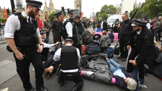 Полицията в британската столица Лондон обяви че е арестувала 21