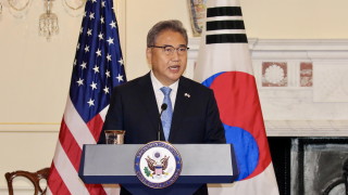 Външният министър на Южна Корея Парк Джин заяви че Северна