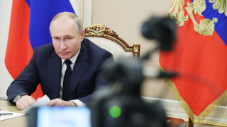 Путин обяви за голям научен успех на Русия трите ѝ ваксини срещу коронавируса