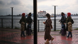 На здравни работници ще се прилага китайска ваксина срещу коронавирус