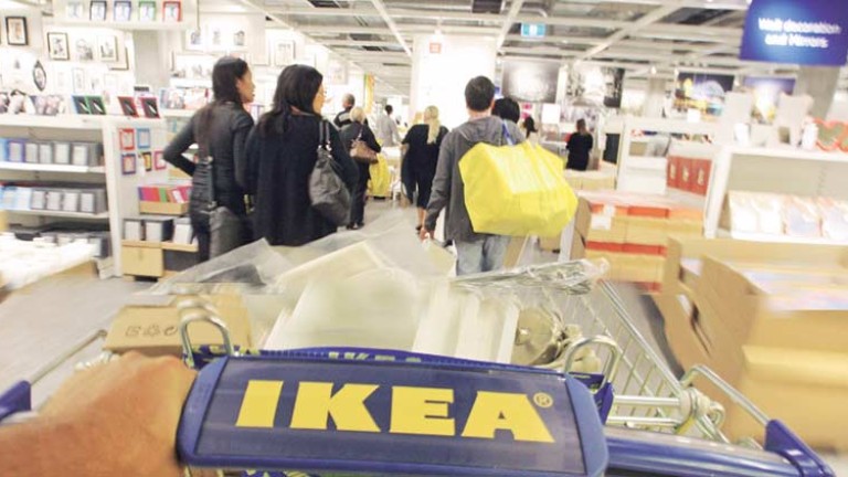 Шведската верига за дома IKEA отчeтe спад в основната си