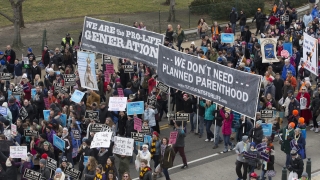 Защитници и противници на абортите шестваха в САЩ