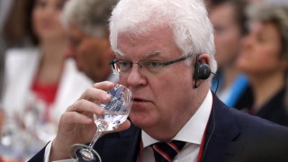 Руският посланик в ЕС Владимир Чижов предупреди че САЩ ще