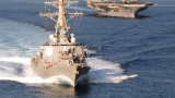  Бойни кораби на Русия наблюдават унищожител на Съединени американски щати в Черно море 