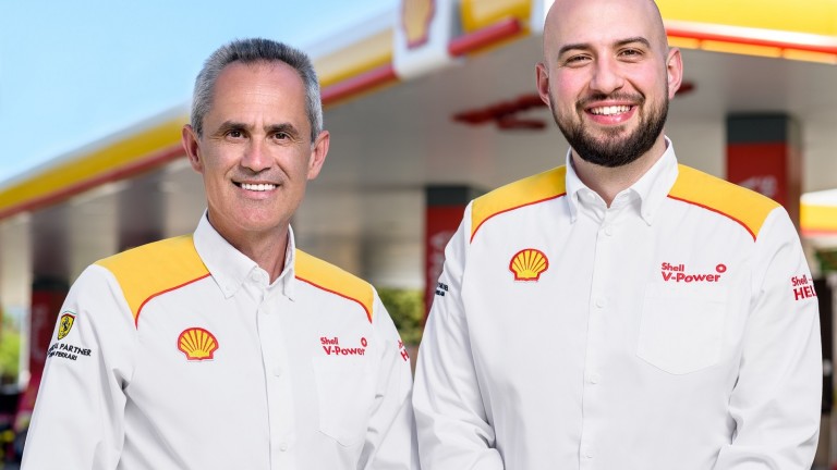 Shell има двама нови търговски директори