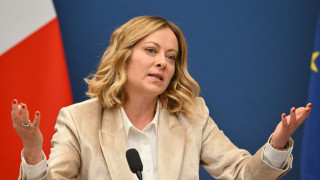 Неочакван художествен детайл в римска базилика се превърна в гореща