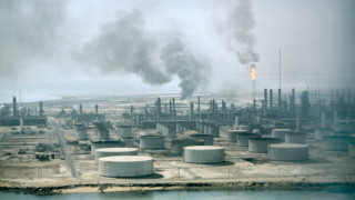 Държавната петролна компания на Саудитска Арабия Saudi Aramco е преобразувана