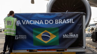 Бразилия спря покупка на милиони спринцовки преди COVID ваксинирането 