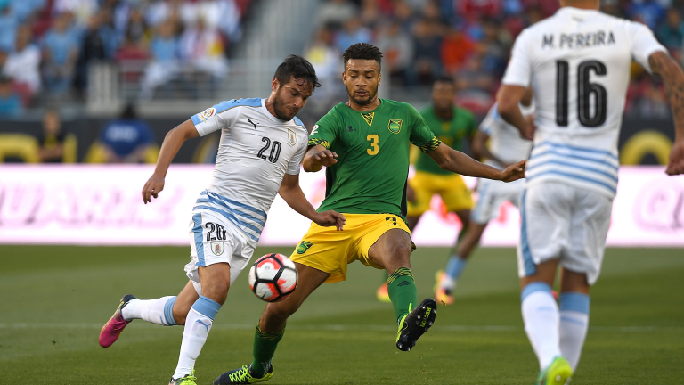 Уругвай спаси честта си срещу Ямайка