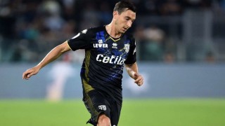 Интер има интерес към защитника на Парма Матео Дармиан Треньорът