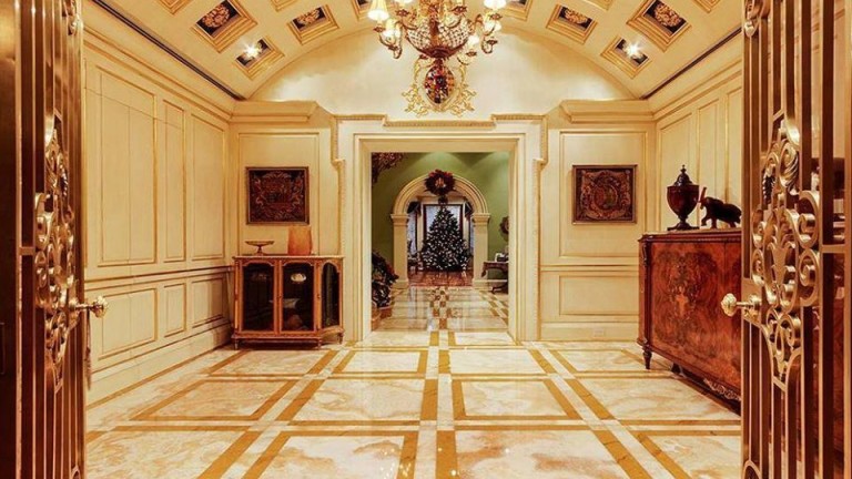 137-годишно жилище е най-скъпият имот, обявен за продан в Ню Йорк. Вече 7 години търси купувач