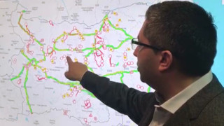 Всички пътища в страната са проходими за леки автомобили, увери Нанков