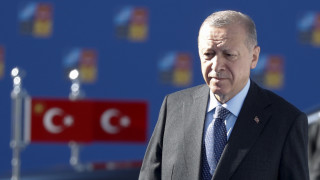 Турският президент Реджеп Ердоган предупреди в петък че новата военна