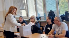 Илияна Йотова гласува за просветени и грамотни държавници