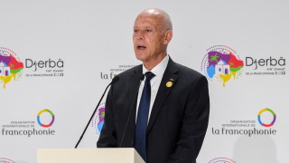 Тунизийският президент Каис Сайед обяви че разпуска общинските съвети месеци