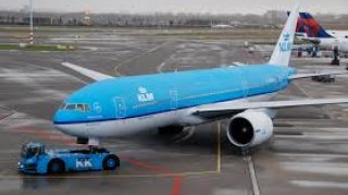 Пътниците на полет KL 713 на KLM от Амстердам до Парамарибо