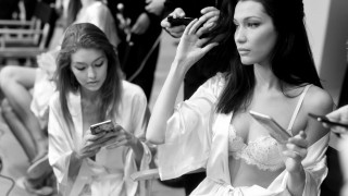 Манекенката Бела Хадид потвърди че ще дефилира за втори път