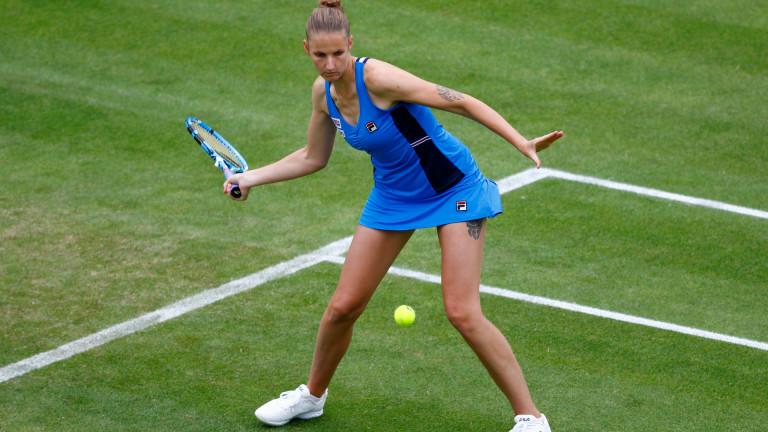 Кристина Плишкова победи близначката си Каролина в осминафинален мач на