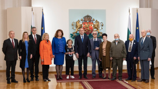 Президентът удостои ветерани от Втората световна война с Почетен знак