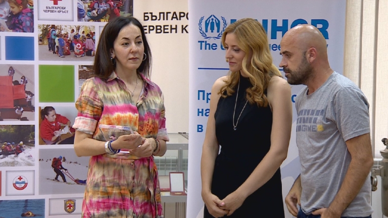 Наградиха репортер и оператор от bTV