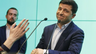 Зеленски проверява закона за украинския език за съответствие с конституцията