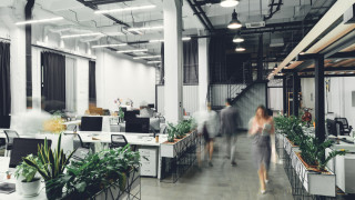 Наред с редица световни компании като Netflix Sony Electronics Linkedin