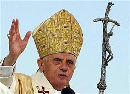 Папа Бенедикт XVI призова за мир в света 