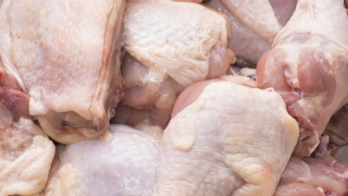 Месо с неясен произход бе спряно от продажба в Самоков