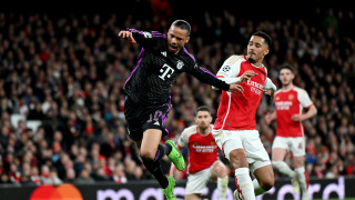 Арсенал и Байерн (Мюнхен) оставиха развръзката за реванша след интригуващ мач в Лондон