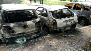 Четири автомобила горяха в Русе Сигнал за пламъците е подаден